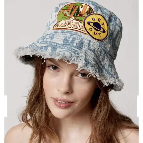 Urban Outfitters UFO Patched Newspaper Bucket Hat NWT Sold Out Online - Picture 1 of 6